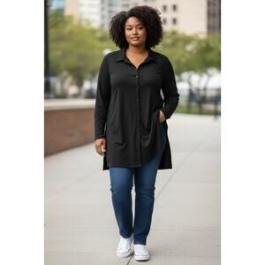 Baranda Women’s Black Button-Down Stretch Blouse  Size Large